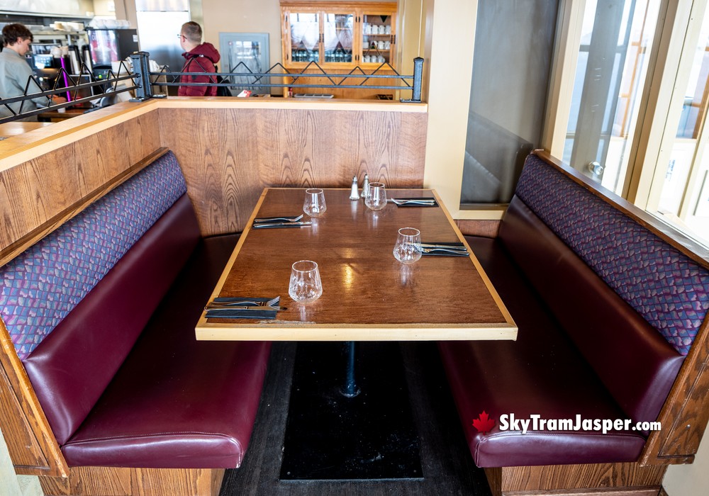 Summit Cafe Full Service Dining