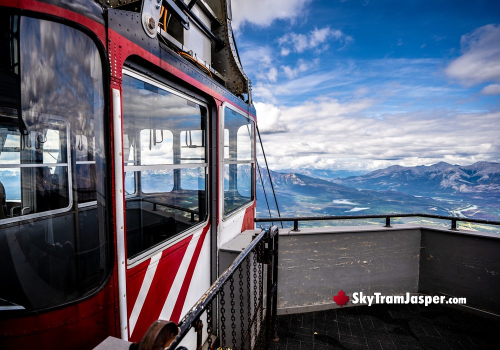 Amazing Upper SkyTram Terminal View